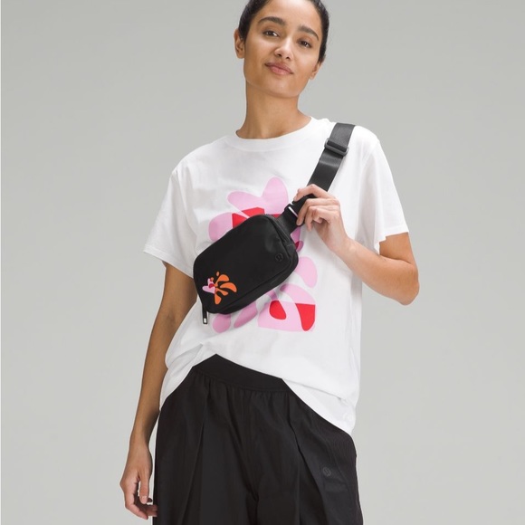 Lululemon PRIDE 1L belt bag - Picture 6 of 9